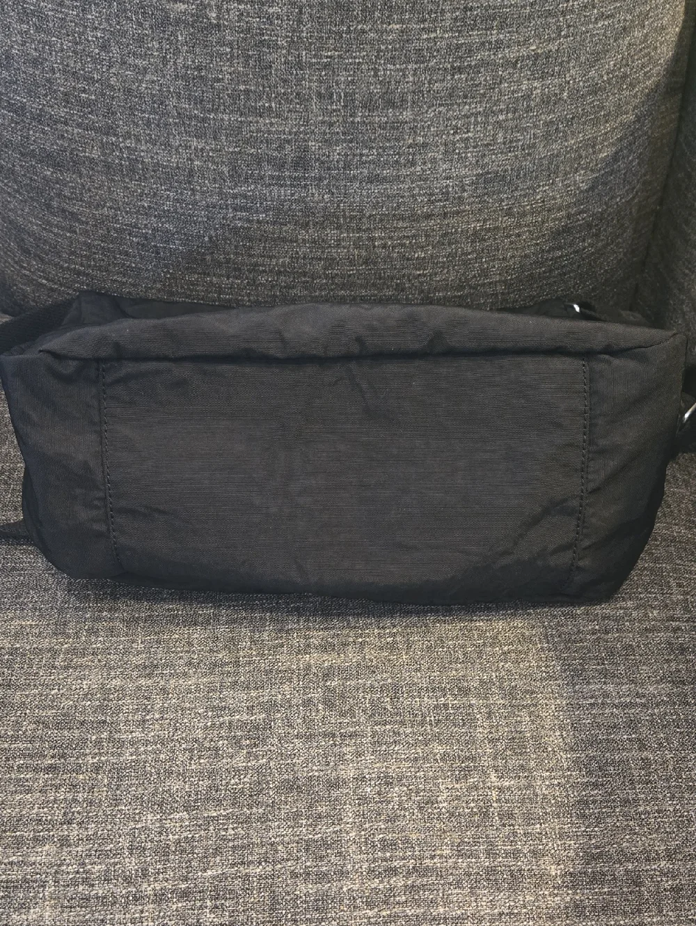 Kipling Black Purse With Exterior Zip Pockets